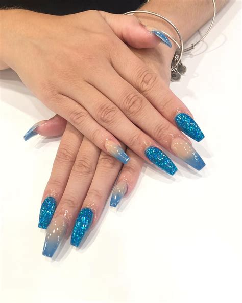 Diva nails waves